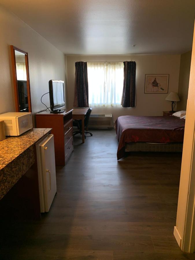 Econo Lodge Toppenish Екстериор снимка